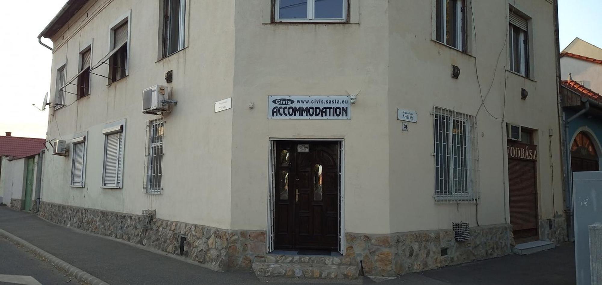 Civis Debrecen Hostel Eksteriør bilde